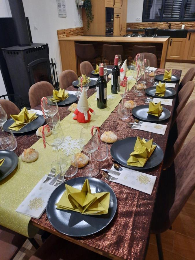 Willa Madelaine Ranch, Nouvelle Piscine 2025 Le Gast Zewnętrze zdjęcie